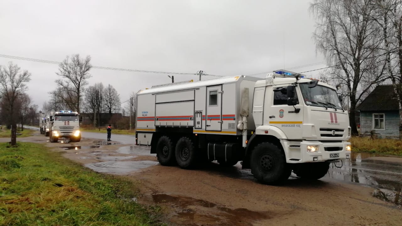 Невский спасательный центр МЧС прислал помощь новгородским Крестцам