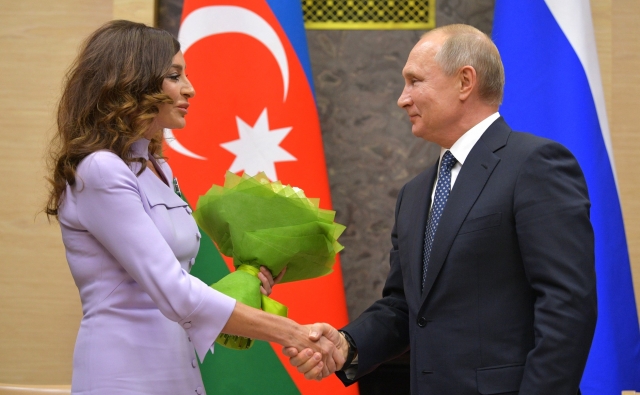 Мехрибан Алиева и Владимир Путин