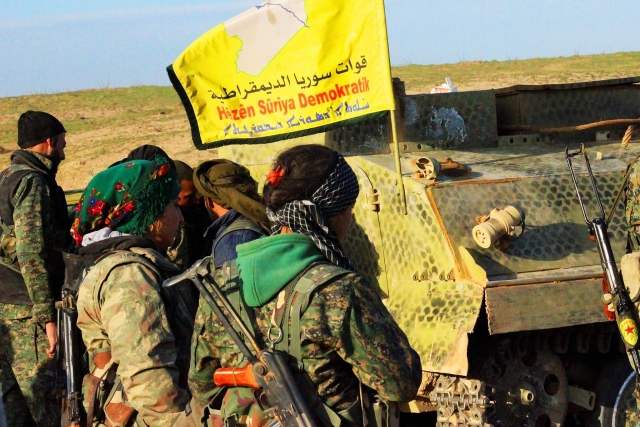 Бойцы курдского отряда самообороны YPG