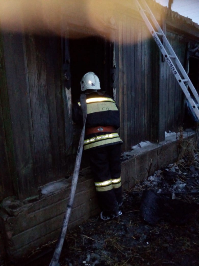 Пожар в селе Глубокое Завьяловского района Алтайского края унёс пожизни шестерых человек