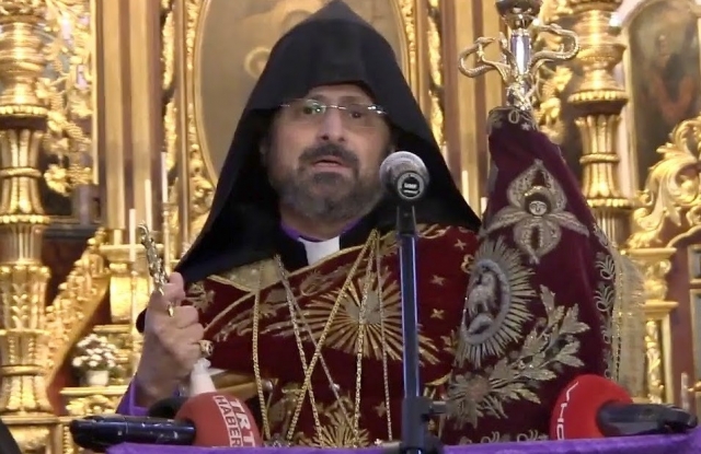 Епископ Саак Машалян 