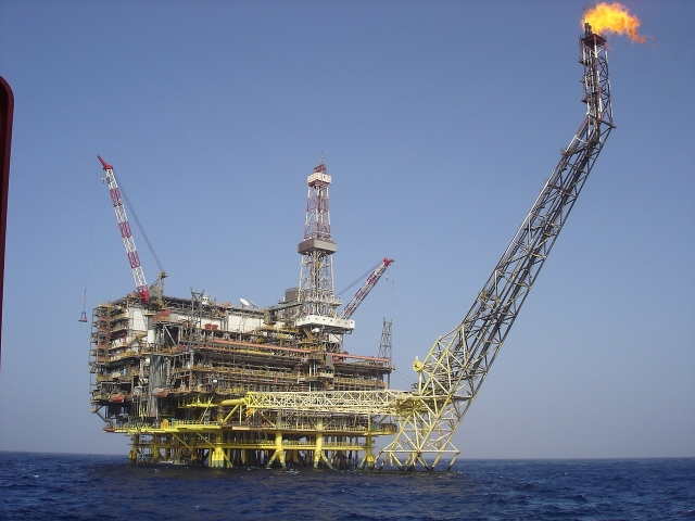 Нефтяная платформа 
