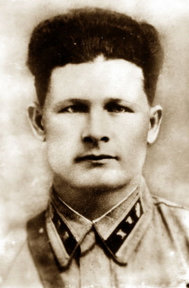 Герой Советского Союза Георгий Пономарёв
