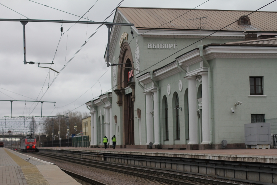 Погода в гаврилово ленобласть выборгский. ЖД станция Пригородная Выборгский район. Выборг станция ЖД грузовая. ЖД. Ст. Тайцы ЛЕНОБЛАСТЬ. ЖД станция Возрождение Ленинградская область под Выборгом.