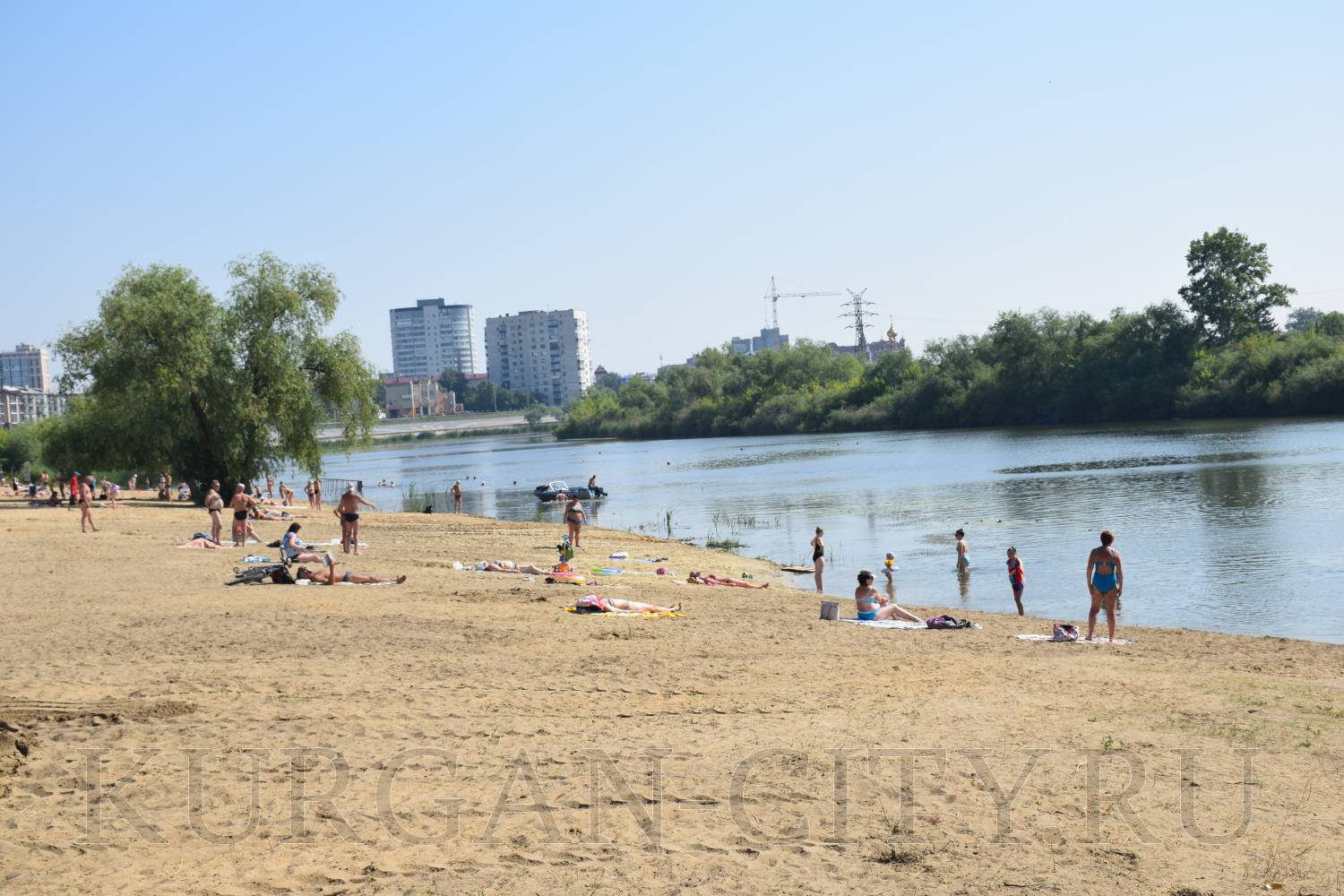 В Кургане открыли ещё один пляж