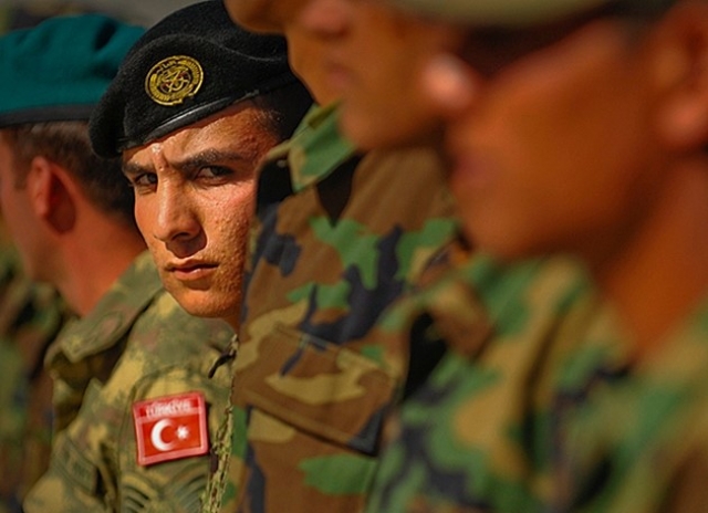 Военнослужащие Турции
