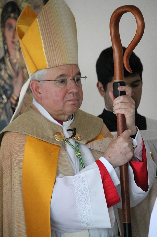 Архиепископ Хосе Орасио Гомес