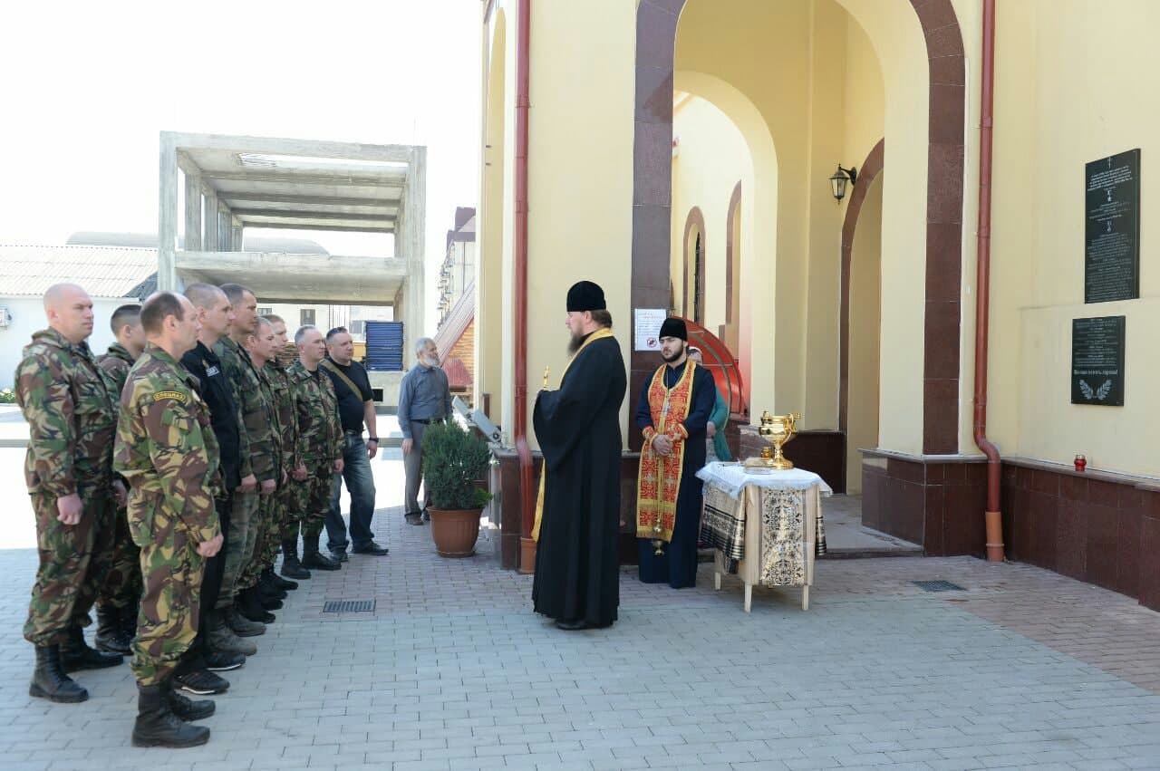 Ветеран СОБР о Первой чеченской: мы всегда ездили под Красным знаменем