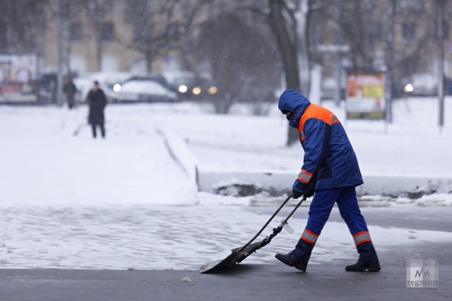 Уборка снега в Петербурге