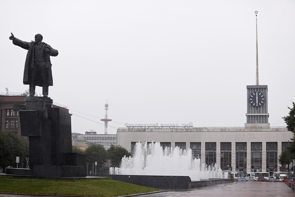 Площадь ленина спб фото В Петербурге тихо ликвидировали гайд-парк на площади Ленина