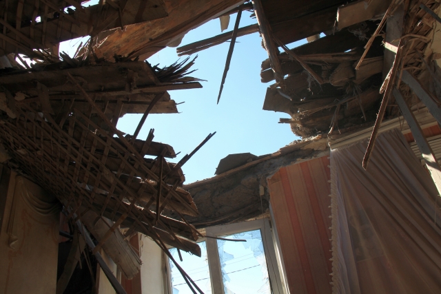 Разрушенный дом. Донбасс