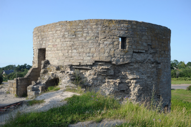 Башня крепости Копорье