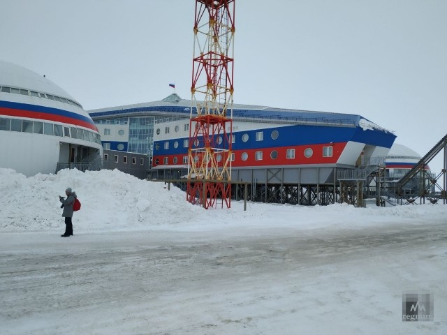 Военная база «Арктический трилистник»