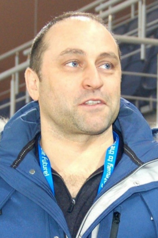 Дмитрий Свищев