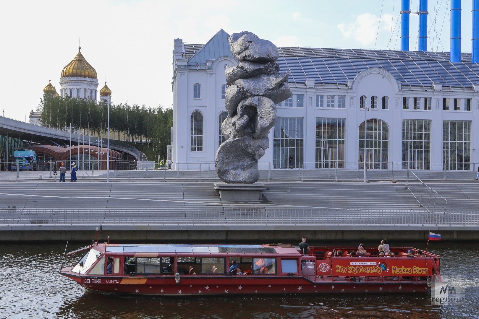 Инсталляция вызвала неоднозначную реакцию у москвичей