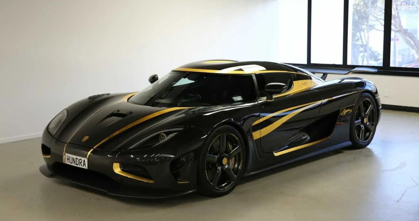 На аукционе продадут «золотой» гиперкар Koenigsegg