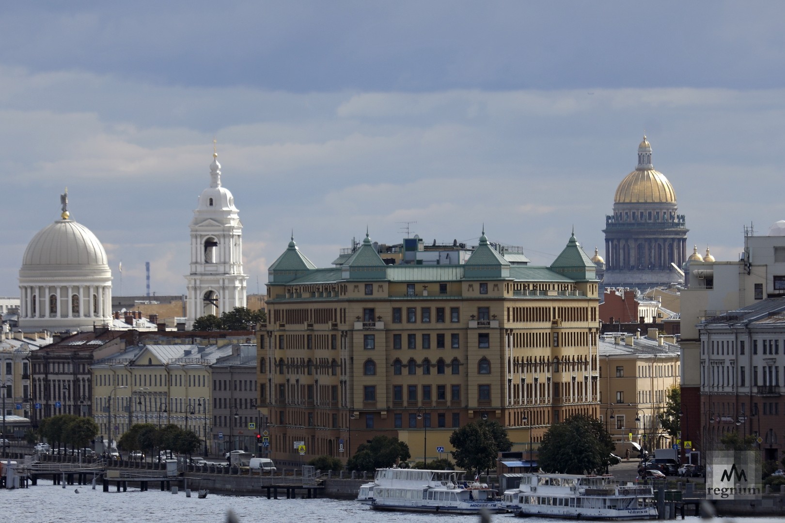 Петербург. Белый а.. Что ассоциируется с Санкт Петербургом.