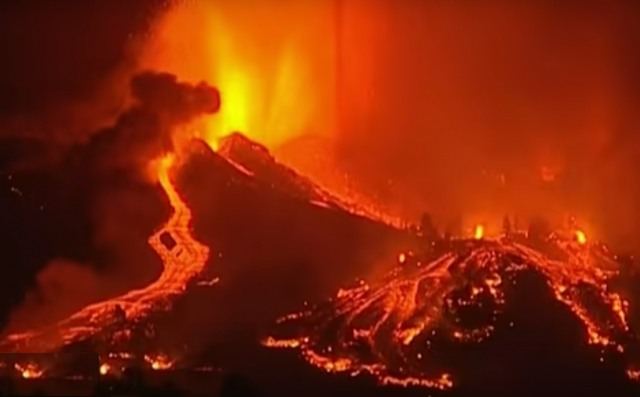 Извержение вулкана Кумбре-Вьеха. Испания