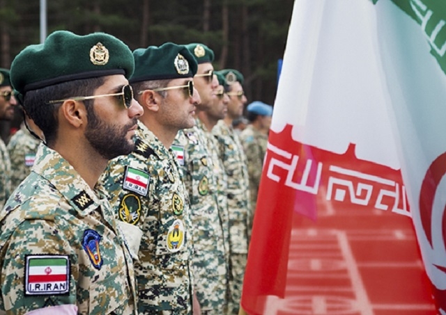 Солдаты армии Ирана 