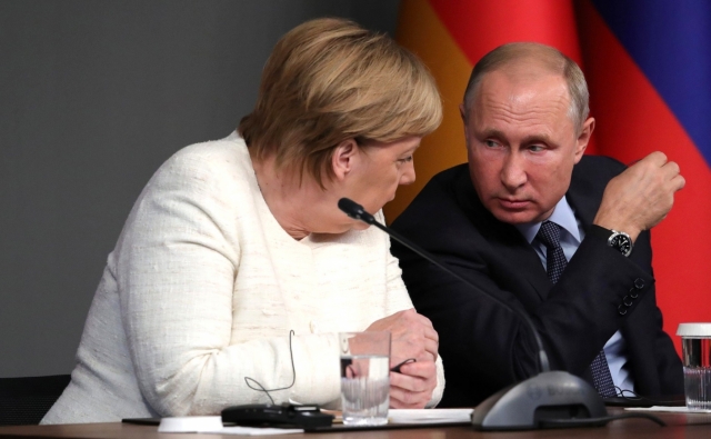 Ангела Меркель и Владимир Путин 
