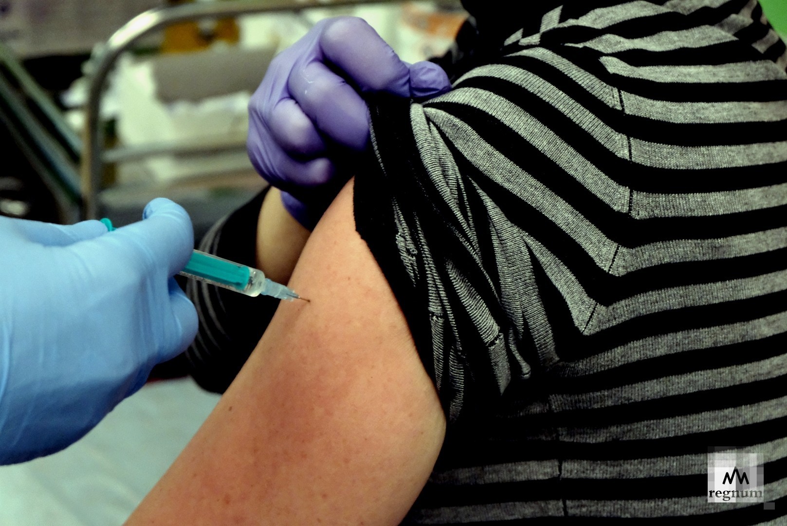 В школе № 100 Нижнего Тагила ребёнку поставили прививку от гриппа без согласия родителей