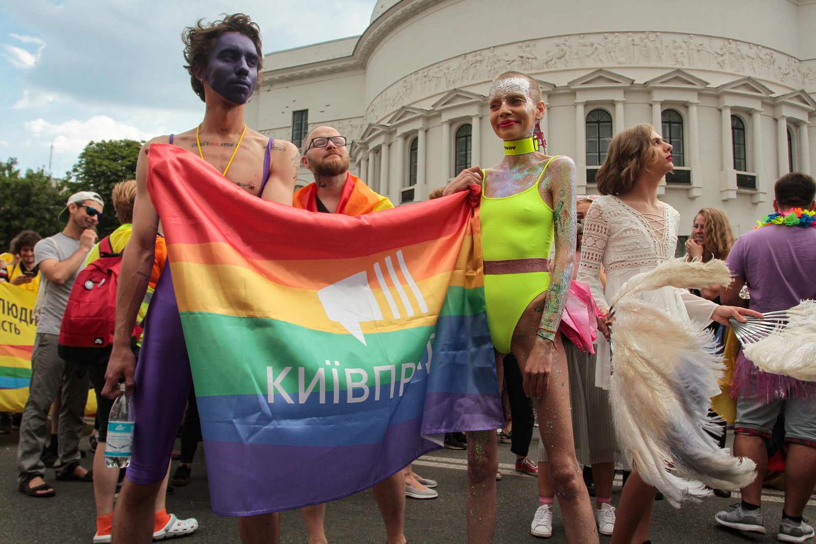 Так хочется в ЕС, что даже на такое согласны» — Киев снимет фильм об ЛГБТ