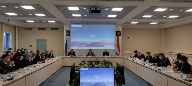 На заседании круглого стола областной  Общественной палаты обсудили введения QR-кодов