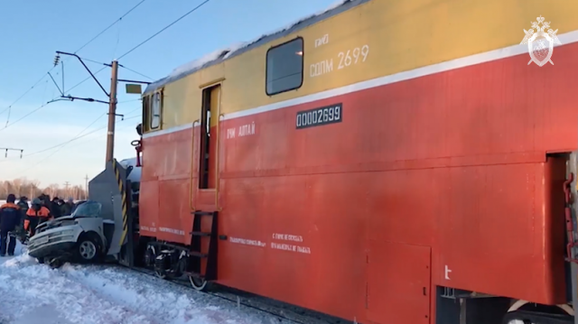Следственными органами СК России по Алтайскому краю возбуждено уголовное дело по факту дорожно-транспортного происшествия с гибелью троих школьников