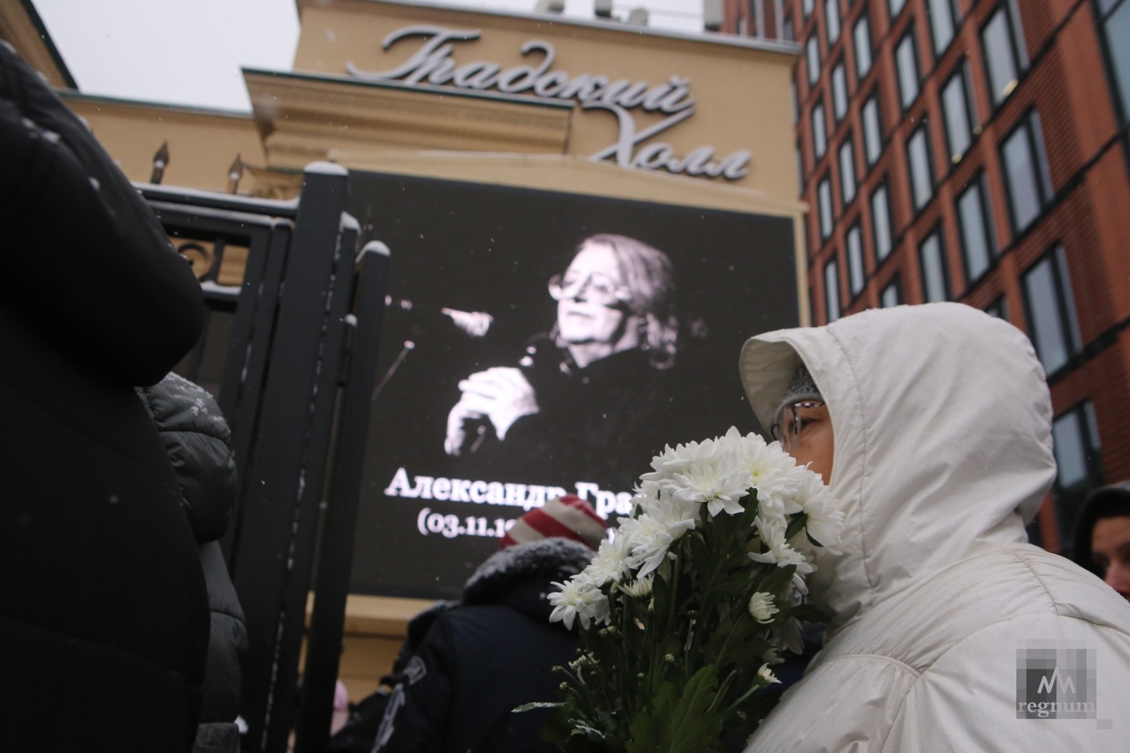 В Подмосковье из дома вдовы Градского вынесли мебель и посуду