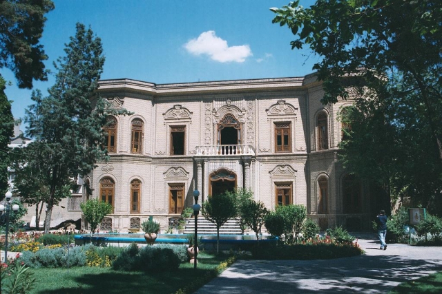 Дом Ахмада Кавама в Тегеране 