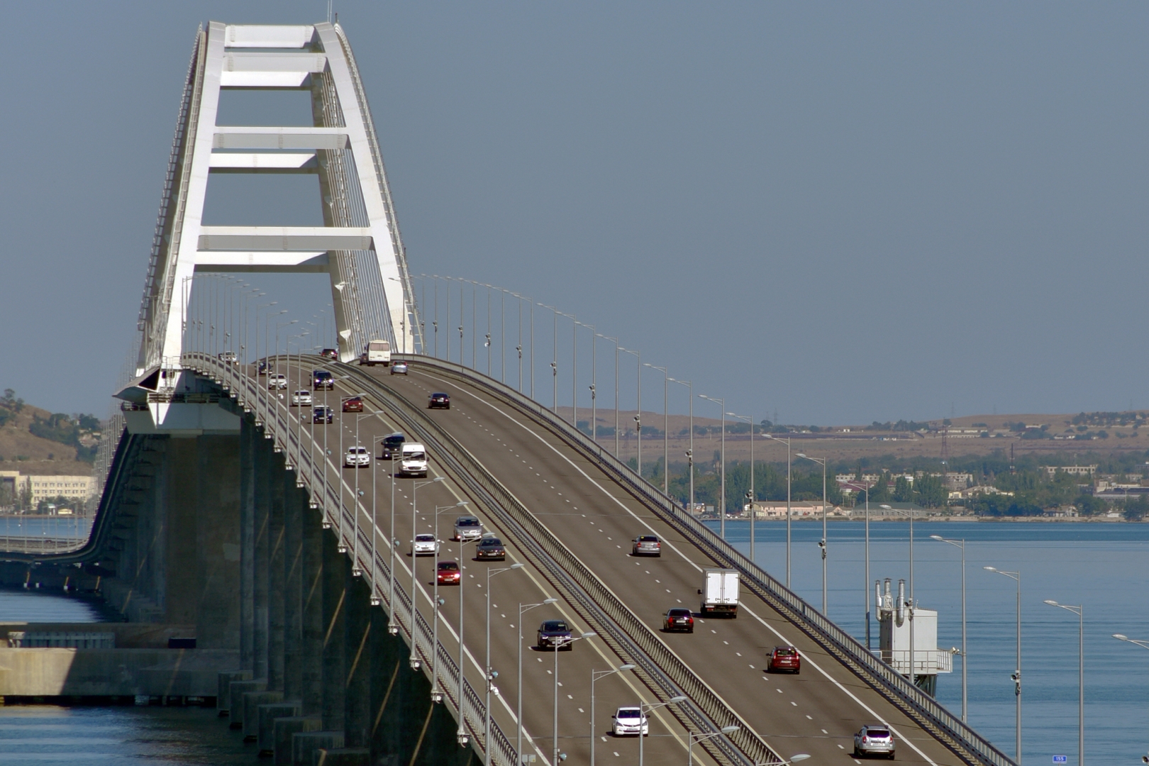 Движение по Крымскому мосту будет приостановлено 10 октября