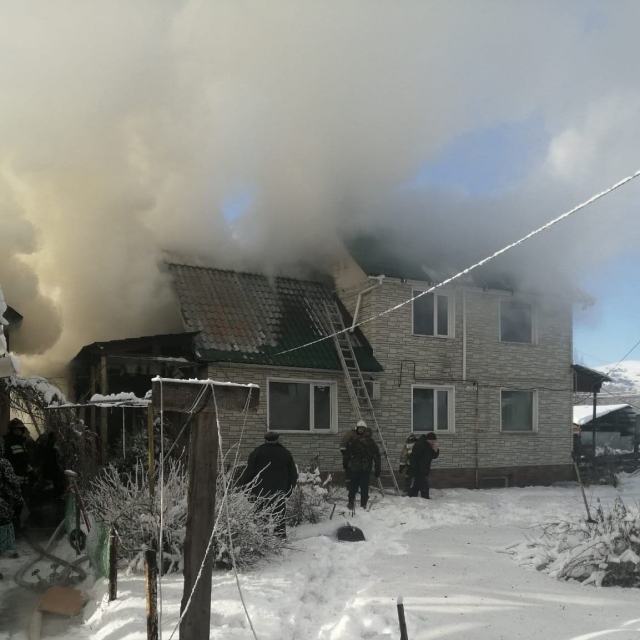 Пожар в селе Майма. Горный Алтай