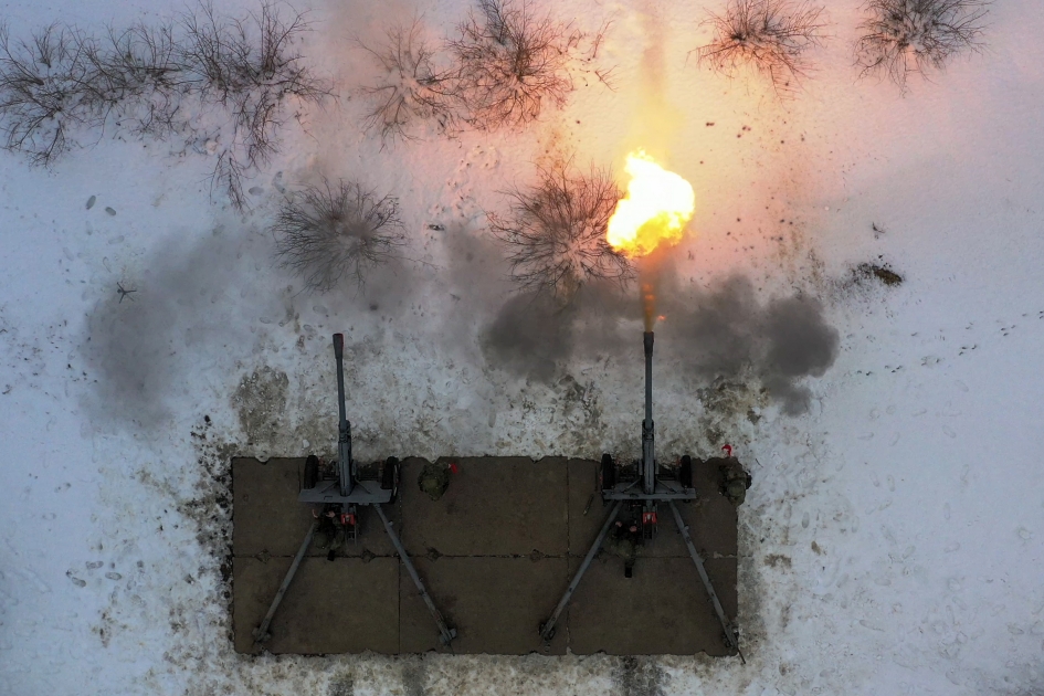 выстрел памяти. выстрел памяти. штурм мамаева кургана артиллеристами и танками. караул на мамаевом кургане. встреча армий на мамаевом кургане 26 января.