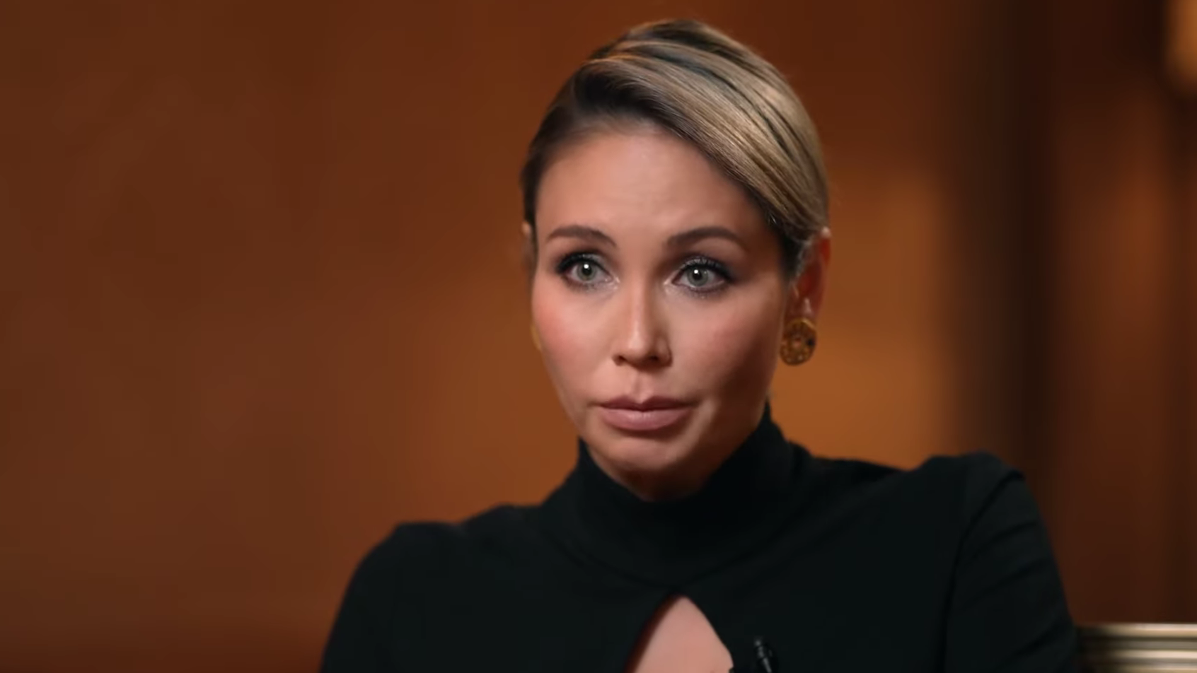 Бос жыныс мүшесін сорады