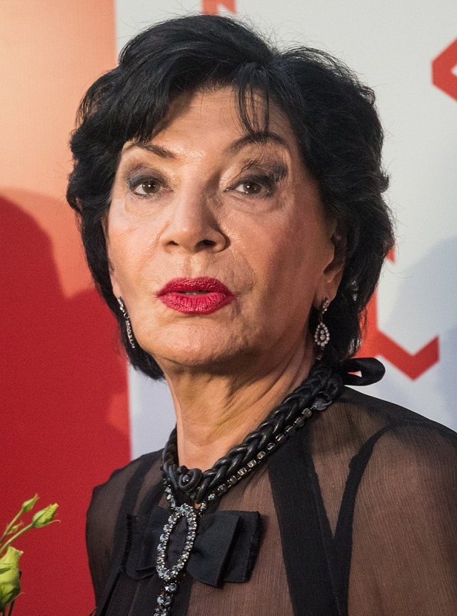 Порно қыздар Қасқырмен жыныстық қатынас туралы порно фильмді қараңыз.