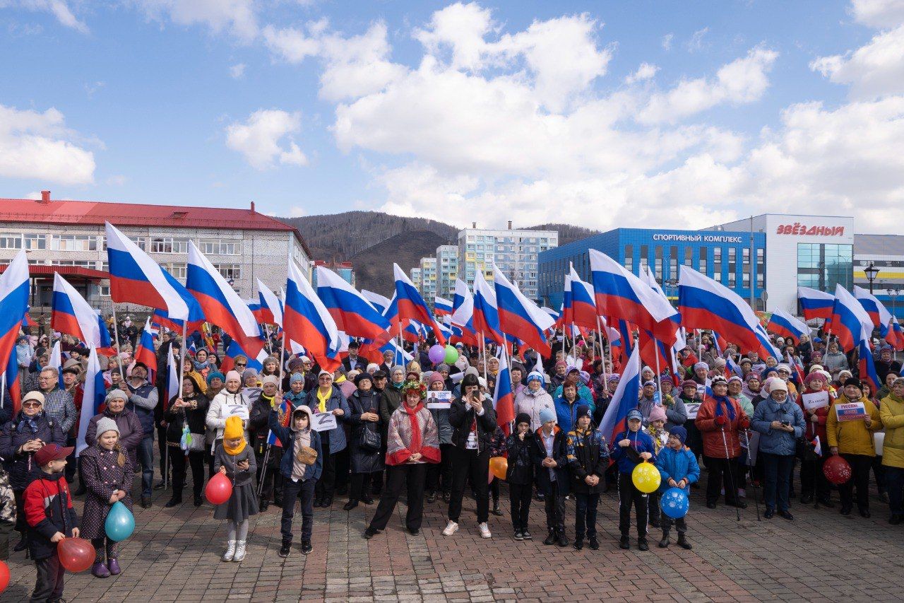 Народ и армия едины» — в Кузбассе прошёл митинг в поддержку спецоперации