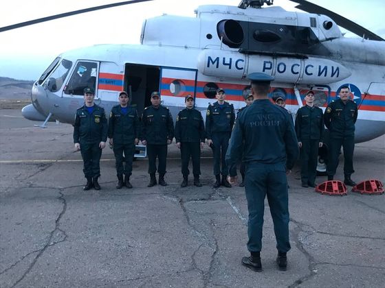При тушении крупного пожара в Бурятии был задействован вертолёт Ми-8 МЧС России