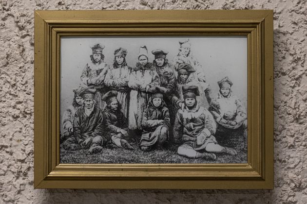 Групповое фото саамов, из коллекции Музея истории кольских саамов в Ловозере.