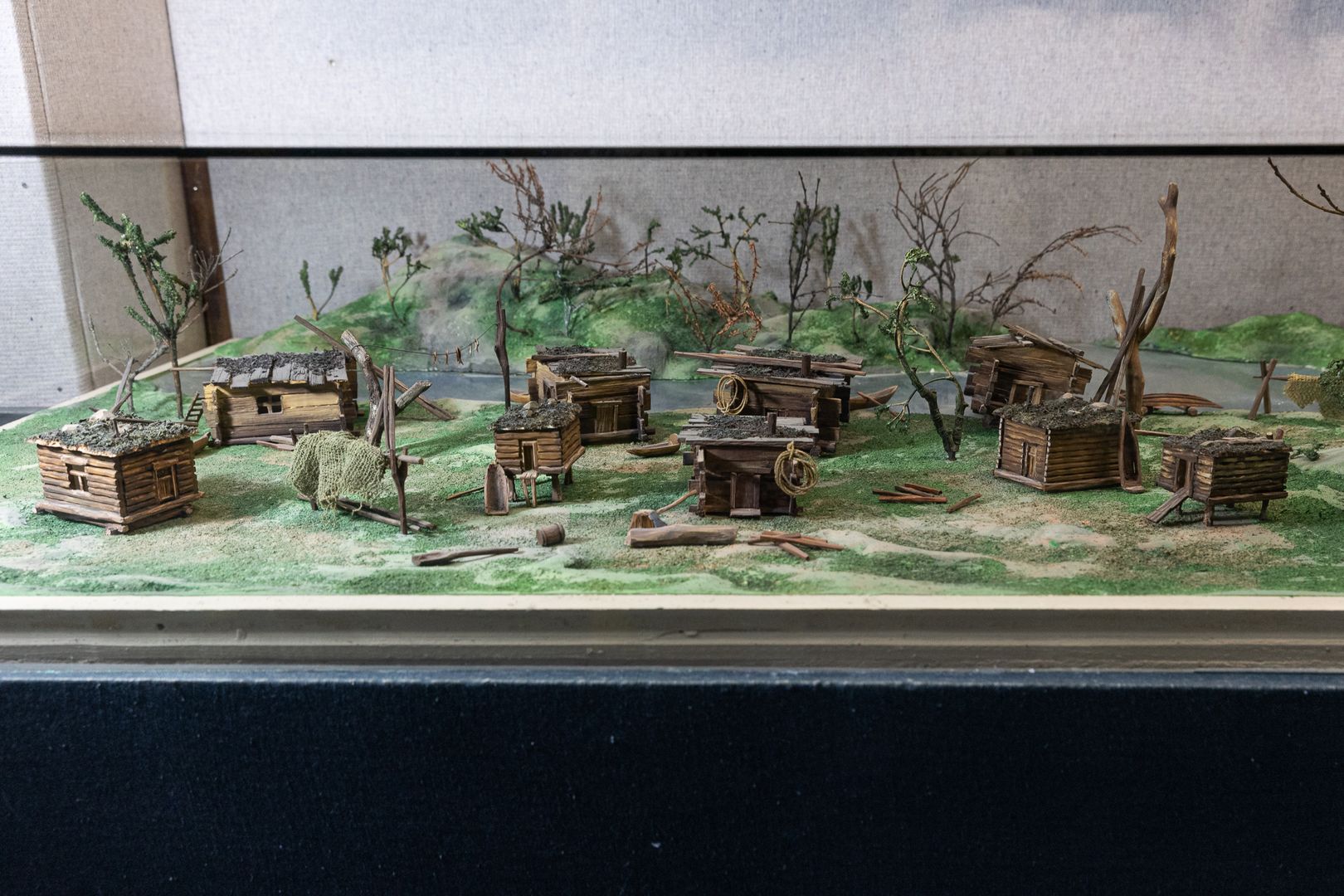 Модель саамского поселения в Музее истории кольских саамов в Ловозере.