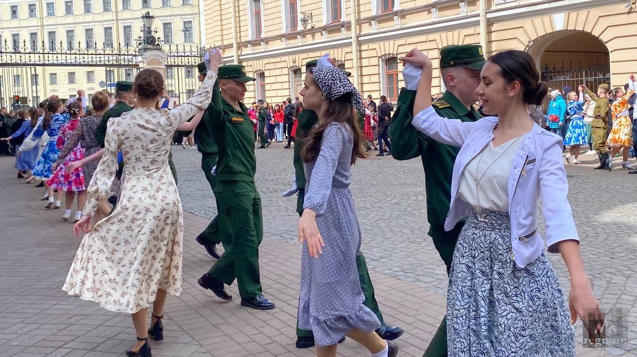 В Петербурге прошёл «Бал Победы» в память о мае 1945 года