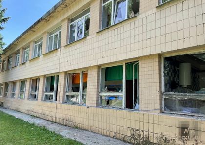Лицей № 5 города Донецка после обстрела ВСУ