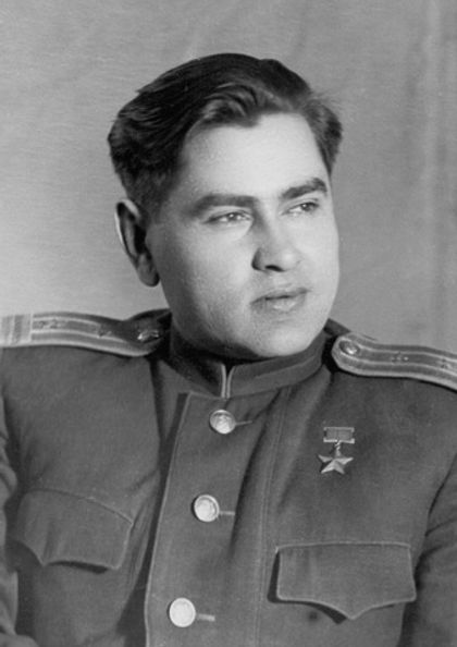 Алексей Петрович Маресьев .1947
