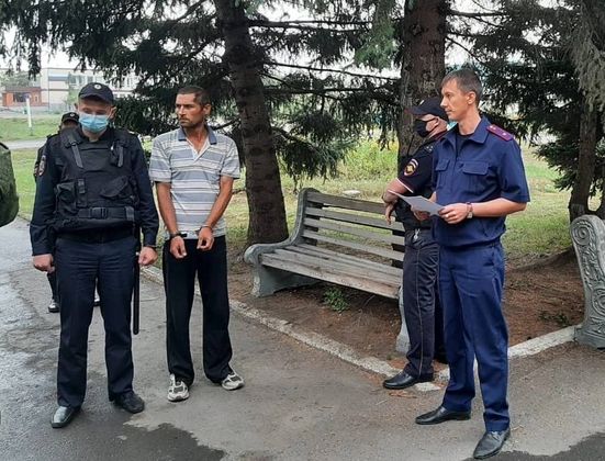 Житель Бийского района признан виновным в похищении 12-летней девочки
