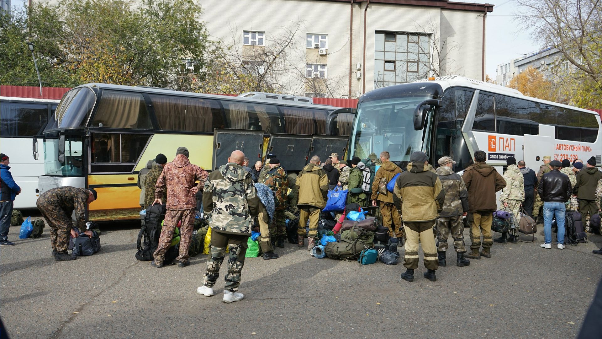 Из Оренбурга для участия в СВО отправился отряд казаков-добровольцев