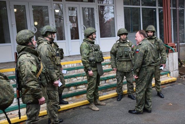 Глава Ингушетии Махмуд-Али Калиматов побывал в зоне СВО и пообщался с военнослужащими