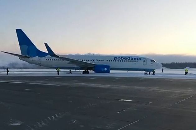 Самолет «Победы» выкатился за пределы взлетно-посадочной полосы в Перми