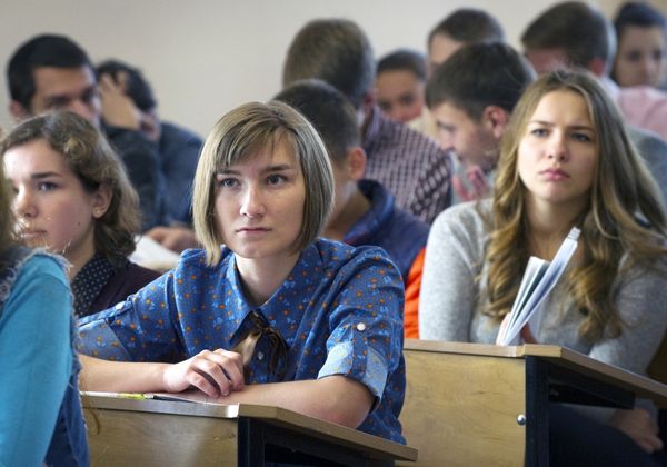 Студенты