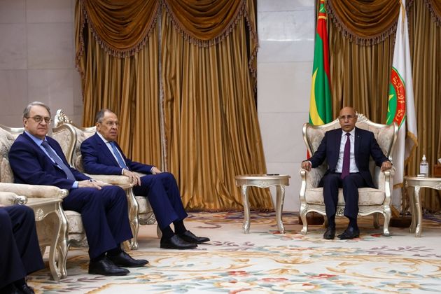Президент Мавритании Мухаммед ульд аш-Шейх аль-Газуани и министр иностранных дел РФ Сергей Лавров во время встречи в Нуакшоте