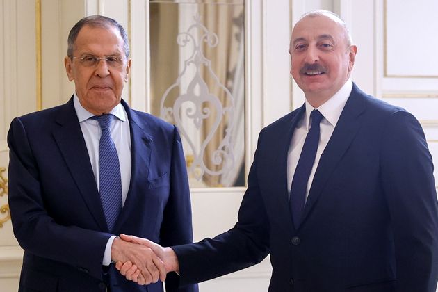 Министр иностранных дел РФ Сергей Лавров и президент Азербайджана Ильхам Алиев