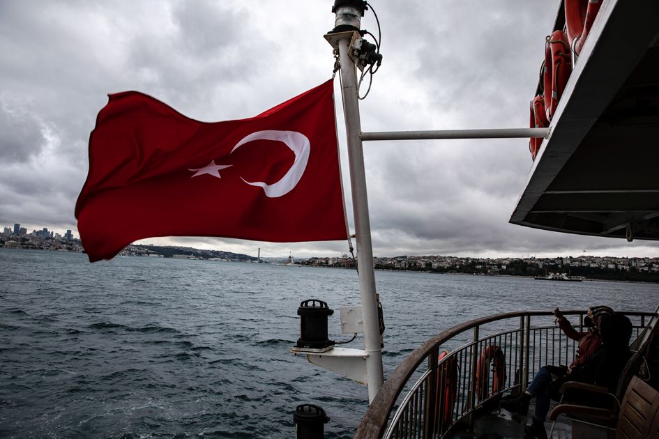 Турция на стороне россии. 21 Мая Турция. Кадыкей Стамбул фото. СПБ Турция. На стороне Турции выступили.